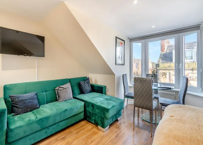 Apartment Five - Uk44289